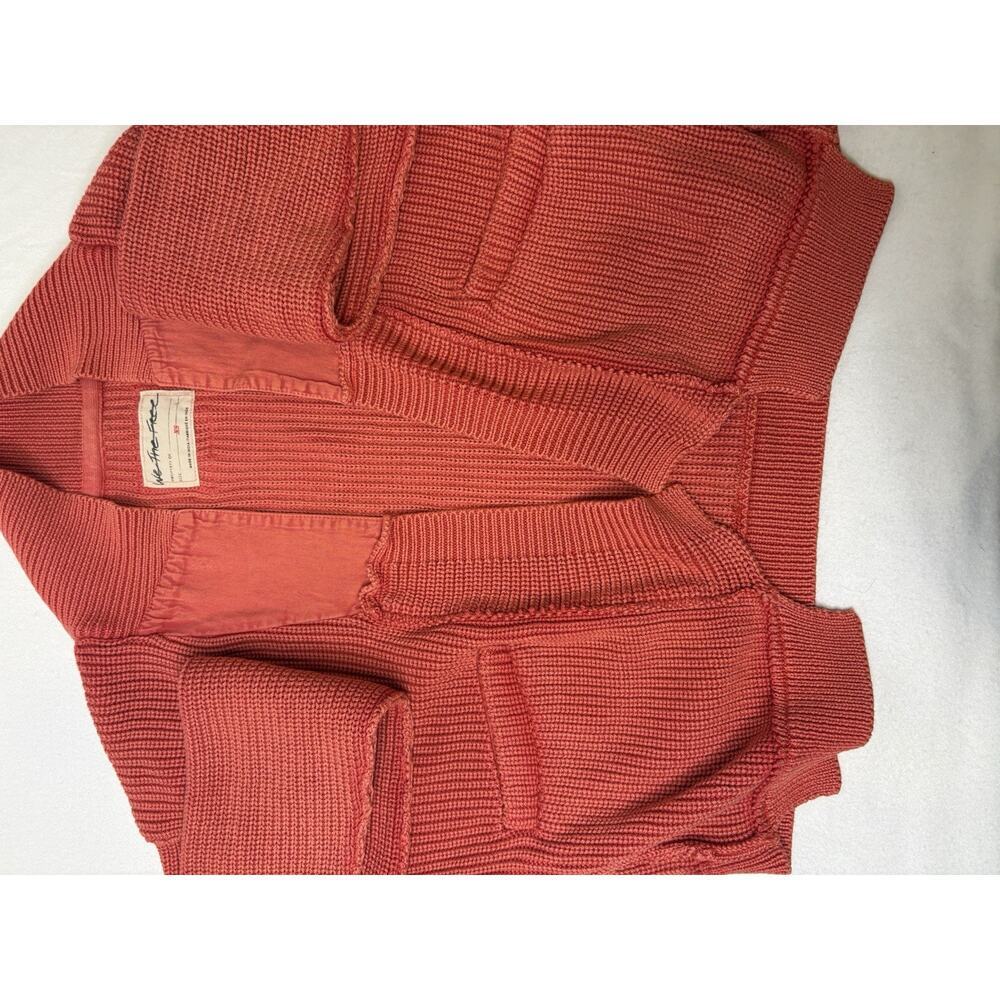 NWOT Free People Worn Thru Dark Coral Surplus Cardi Cropped Slouchy Cotton Sz XS - Picture 4 of 9